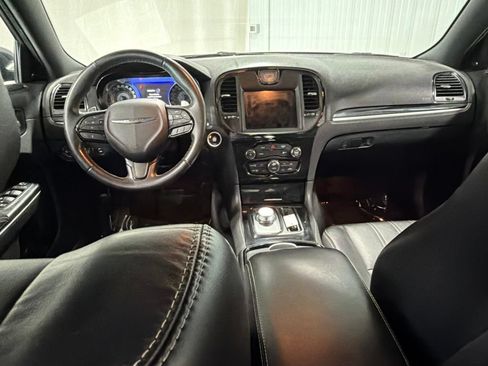 Used 2018 Chrysler 300 S AWD/4WD image 3