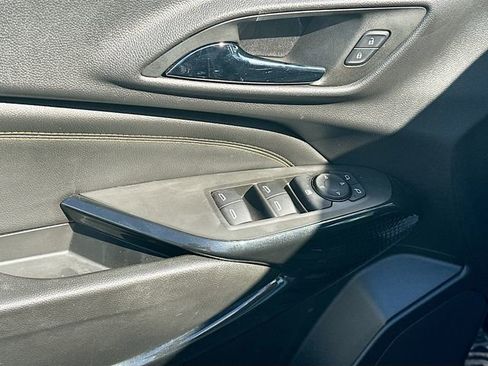 Used 2025 Chevrolet Trax LT w/ Driver Confidence Package image 22