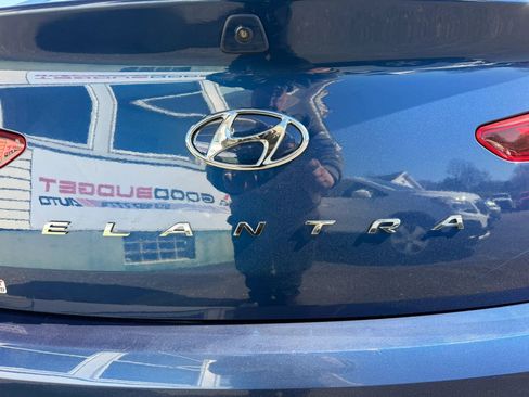 Used 2020 Hyundai Elantra Value Edition w/ Winter Weather Package image 62