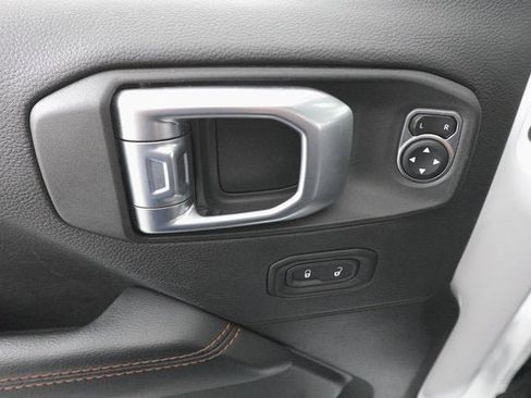 Used 2021 Jeep Gladiator Mojave image 9