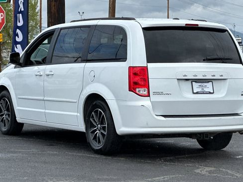 Used 2016 Dodge Grand Caravan R/T FWD image 6