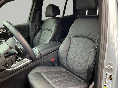 Used 2024 BMW X5 M60i AWD/4WD image 21