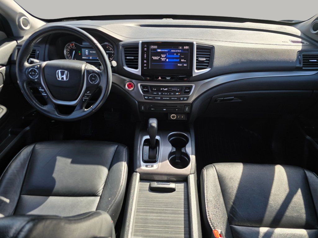 Used 2017 Honda Pilot EX-L image 2