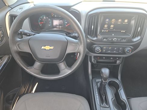 Used 2022 Chevrolet Colorado W/T AWD/4WD image 27