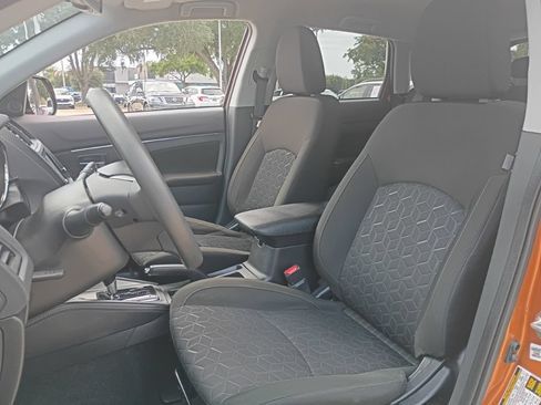 Used 2023 Mitsubishi Outlander Sport ES AWD/4WD image 4