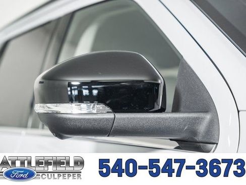 New 2026 Ford Expedition Active image 19