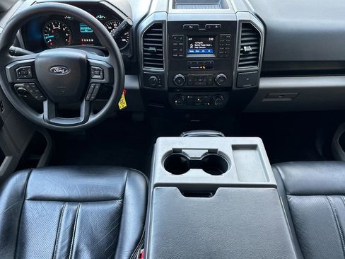 Used 2017 Ford F150 XLT image 13