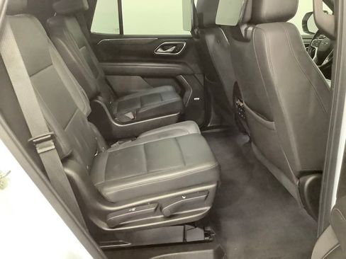 Used 2021 Chevrolet Tahoe Z71 w/ Luxury Package AWD/4WD image 35