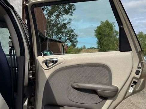 Used 2004 Chrysler PT Cruiser w/ PWR Convenience Group image 18