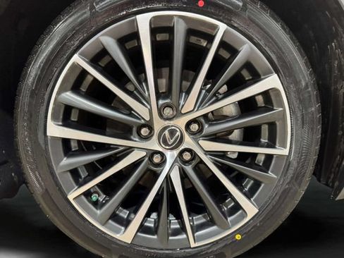 Used 2024 Lexus ES 350 w/ Premium Package FWD image 34