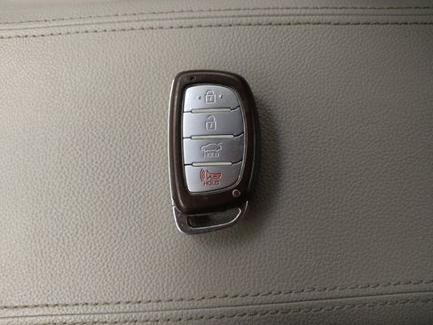 Used 2015 Hyundai Sonata Limited FWD image 32
