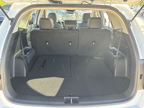 Used 2025 Kia Sorento S w/ Panoramic Sunroof Package image 34