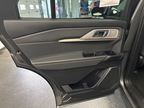 New 2026 Ford Explorer Active AWD/4WD image 24