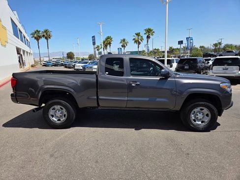 Used 2022 Toyota Tacoma SR w/ SR Convenience Package RWD image 7