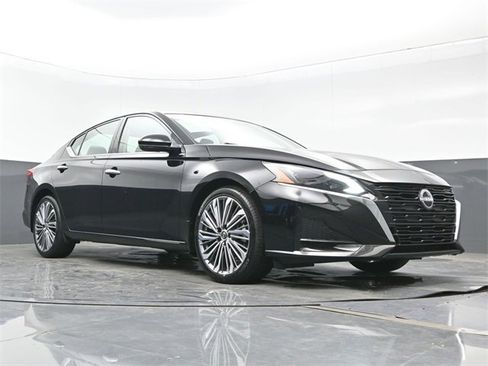 Certified 2025 Nissan Altima 2.5 SL image 27