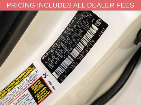 Used 2025 Toyota Camry SE FWD image 19