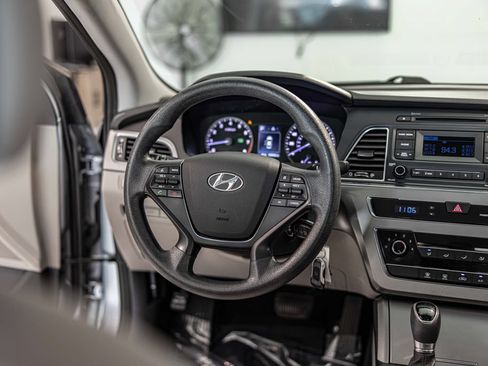 Used 2015 Hyundai Sonata SE FWD image 33