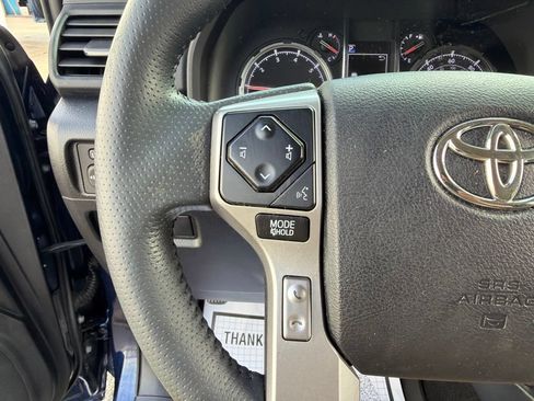 Used 2020 Toyota 4Runner Limited AWD/4WD image 27