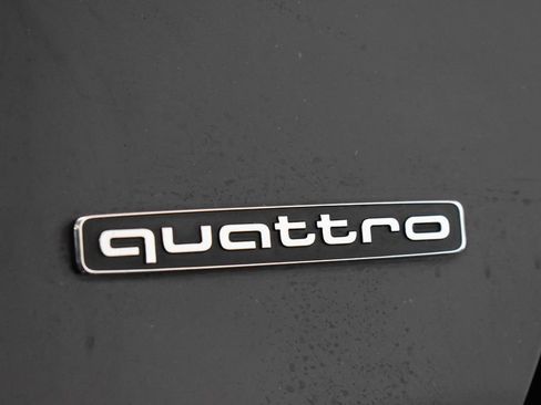 Used 2024 Audi A6 Premium Plus image 10