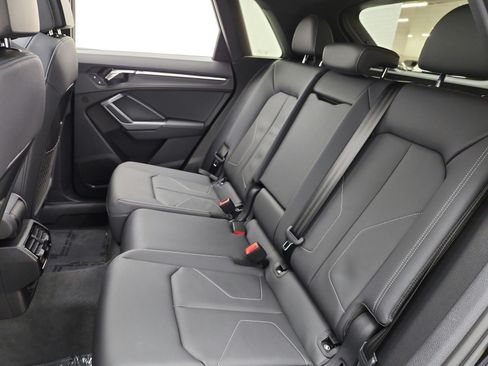 Used 2025 Audi Q3 2.0T Premium w/ Convenience Package AWD/4WD image 21
