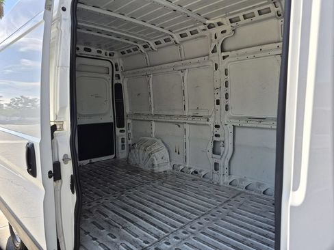 Used 2023 RAM ProMaster 2500 FWD image 27