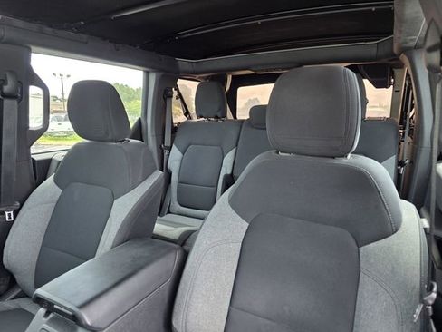 Used 2022 Ford Bronco 4-Door AWD/4WD image 12