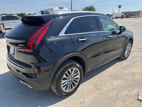 Used 2025 Cadillac XT4 Premium Luxury FWD image 22