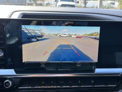 Used 2022 GMC Sierra 1500 Elevation image 25