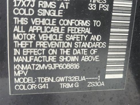 Used 2018 Nissan Rogue SV image 31