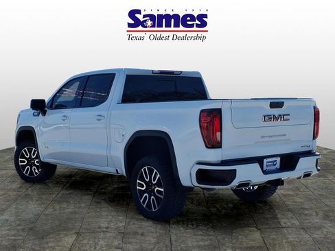 Used 2022 GMC Sierra 1500 AT4 w/ AT4 Preferred Package AWD/4WD image 7