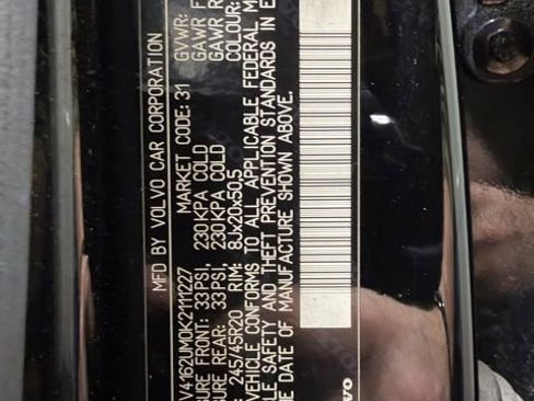 Used 2019 Volvo XC40 T5 R-Design image 32