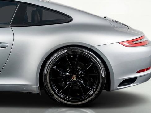 Used 2017 Porsche 911 Carrera image 17