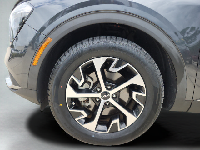 Certified 2023 Kia Sportage EX FWD image 30