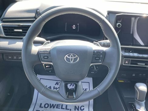 Used 2026 Toyota Camry SE w/ Multimedia Upgrade Package image 12