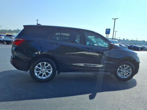 Used 2021 Chevrolet Equinox LS w/ LS Convenience Package FWD image 26
