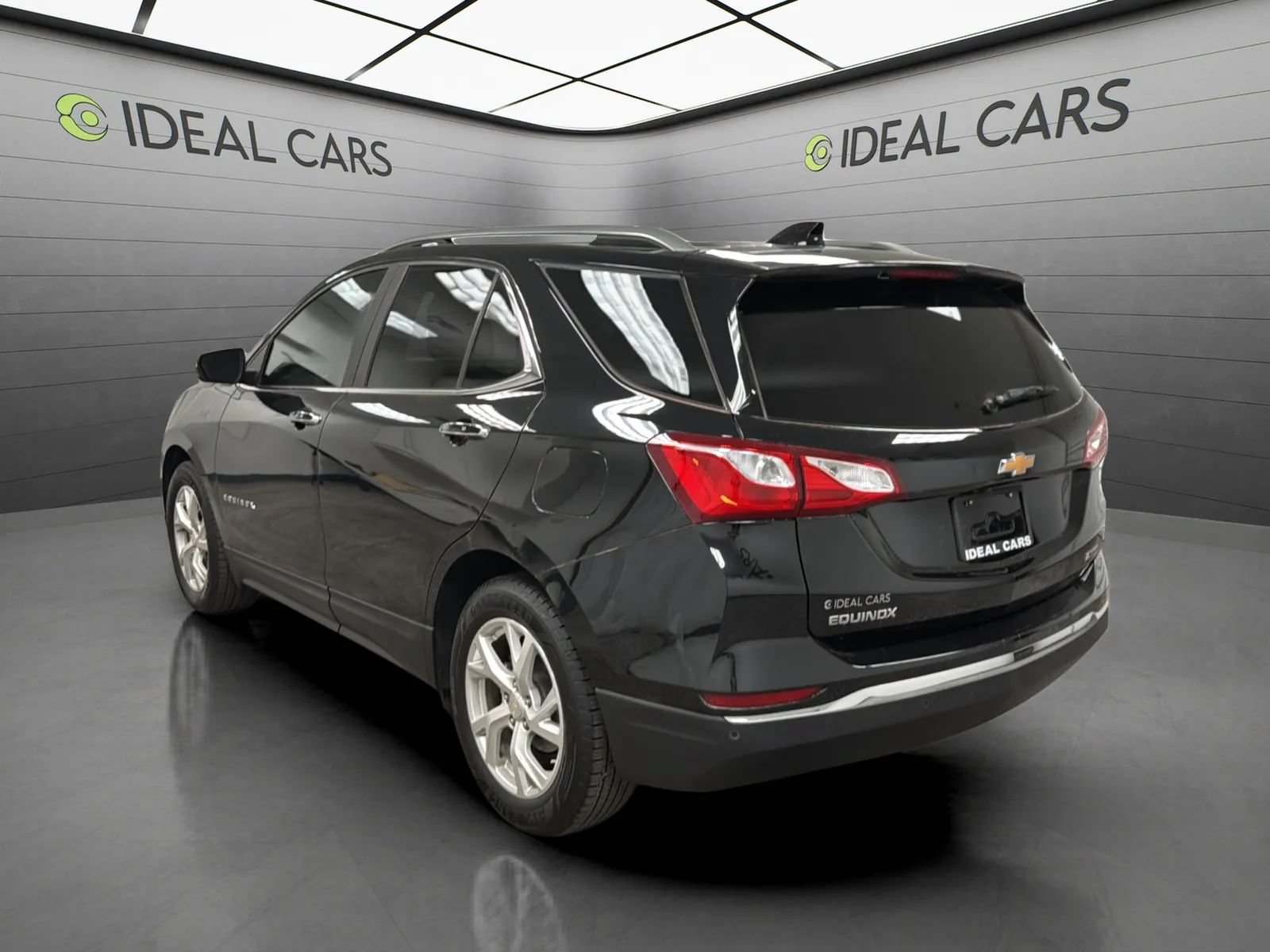 Used 2018 Chevrolet Equinox Premier FWD image 7