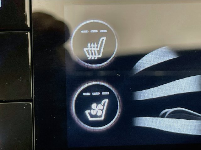 Used 2024 Genesis G70 2.5T w/ Sport Prestige Package RWD image 22