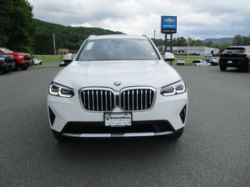 Used 2023 BMW X3 xDrive30i AWD/4WD image 2
