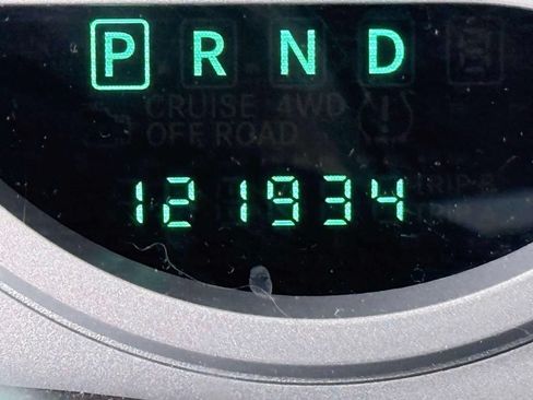 Used 2010 Jeep Wrangler Unlimited Sahara w/ Dual Top Group AWD/4WD image 19