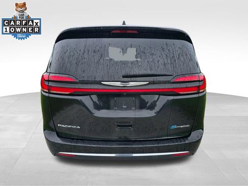 Used 2023 Chrysler Pacifica Touring-L FWD image 13