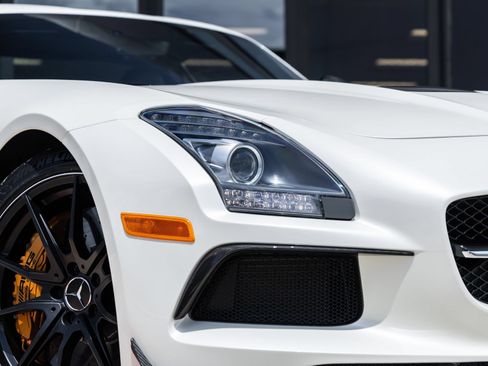 Used 2014 Mercedes-Benz SLS AMG Black Series image 33