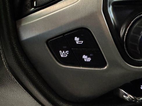 Used 2015 GMC Sierra 2500 SLT w/ Driver Alert Package image 25