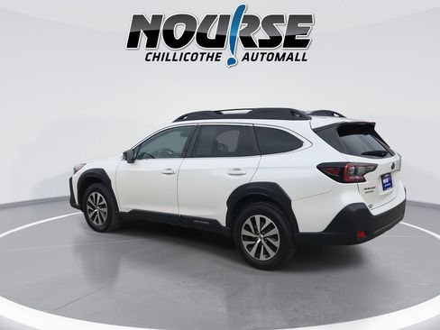 Used 2023 Subaru Outback Premium AWD/4WD image 6