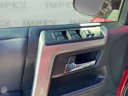 Used 2020 Toyota 4Runner SR5 Premium image 27