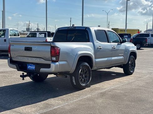 Used 2023 Toyota Tacoma SR5 w/ Technology Package AWD/4WD image 10