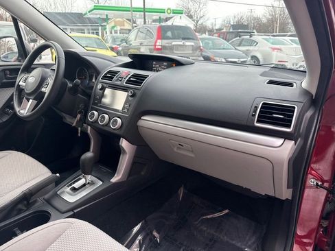 Used 2018 Subaru Forester 2.5i w/ Alloy Wheel Package image 16