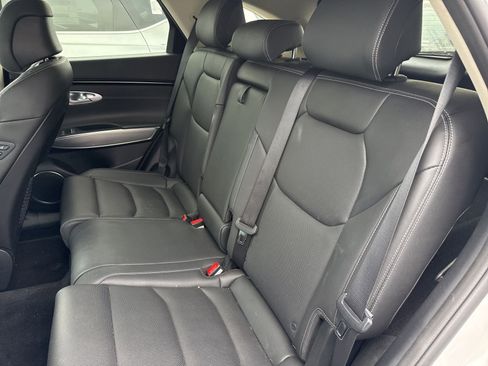 Used 2023 Genesis GV70 2.5T Select w/ Select Package image 6