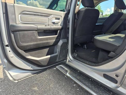 Used 2019 RAM 2500 Big Horn AWD/4WD image 13