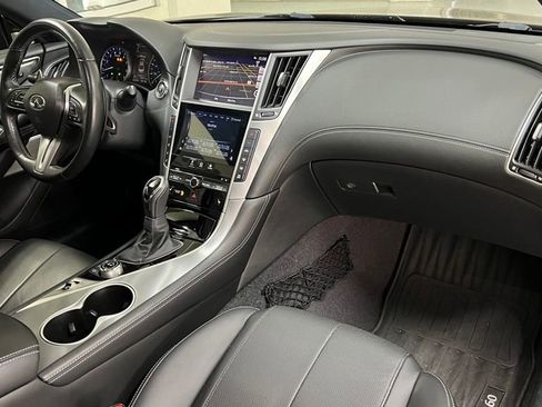Used 2018 INFINITI Q60 3.0t Luxe w/ Sensory Package 3.0T Luxe image 19