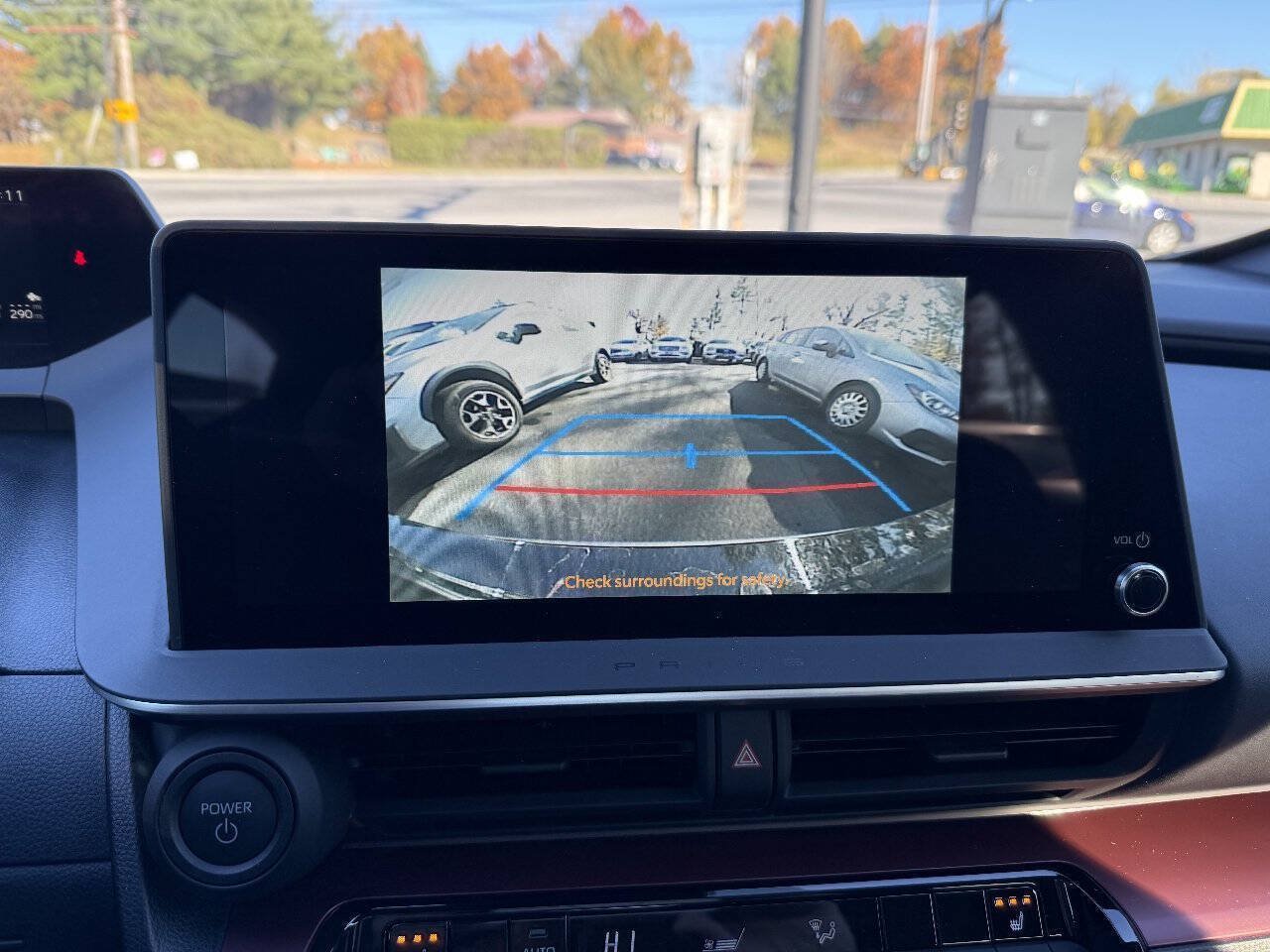 Used 2024 Toyota Prius Prime FWD image 22